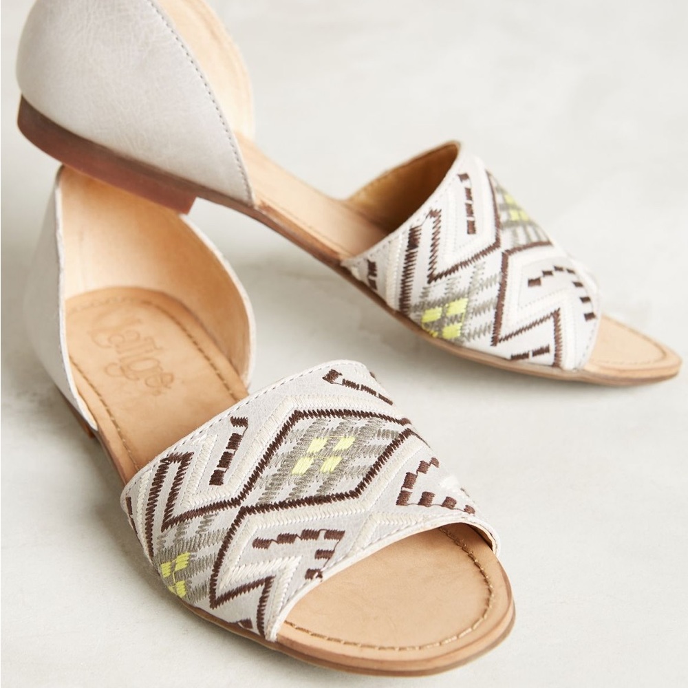 Anthropologie Latigo Molly Embroidered Leather Light Grey Flat sz 6.5